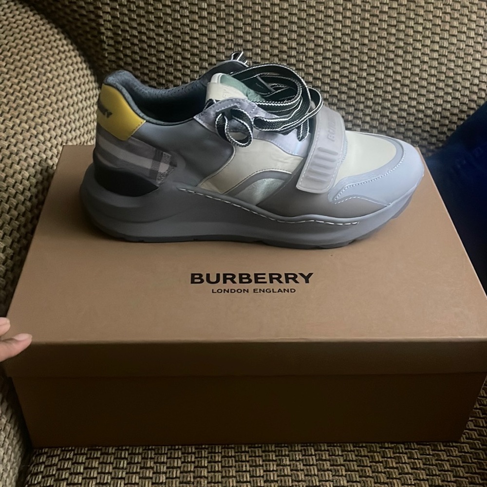 100% authentic (proof of purchase) regular price 790.